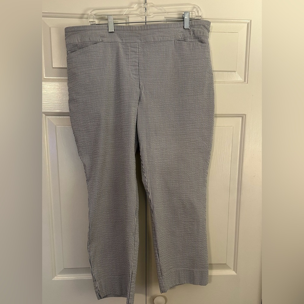 Hilary Radley Women’s Seersucker Pull On Capri Pants Size XL